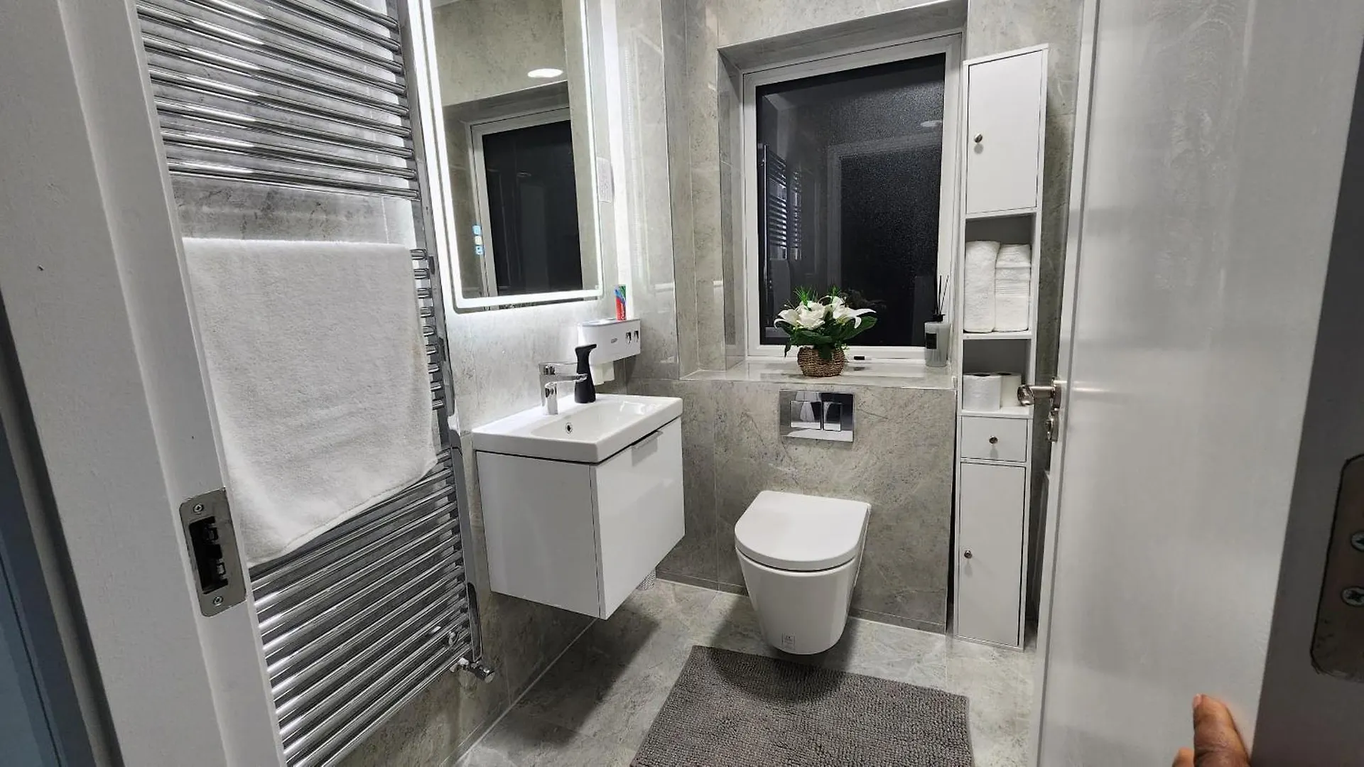Single Room With Quiet Street View Dublin 0*,  İrlanda